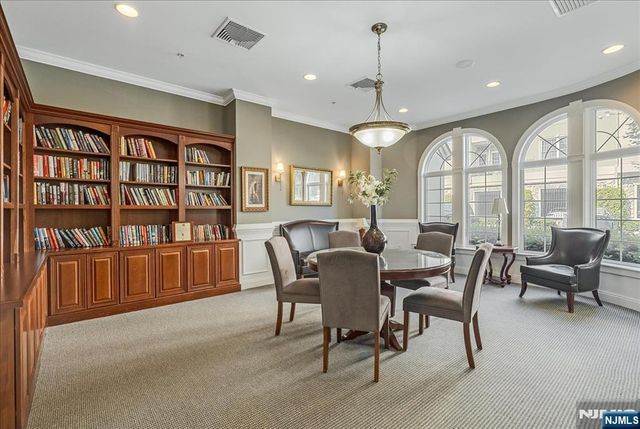 8205 Harcourt 8205, Clifton, NJ 07013