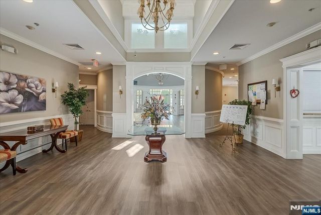 8205 Harcourt 8205, Clifton, NJ 07013