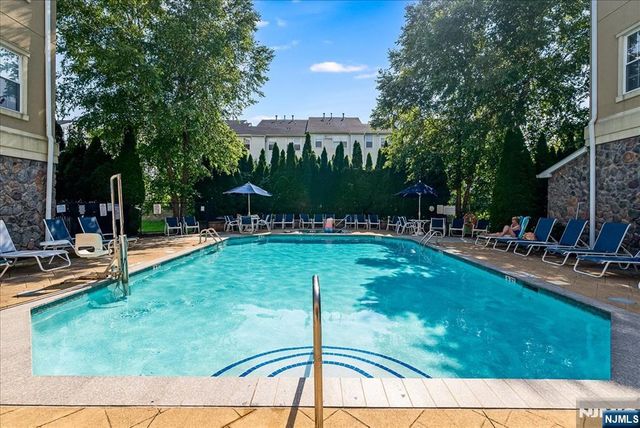 8205 Harcourt 8205, Clifton, NJ 07013