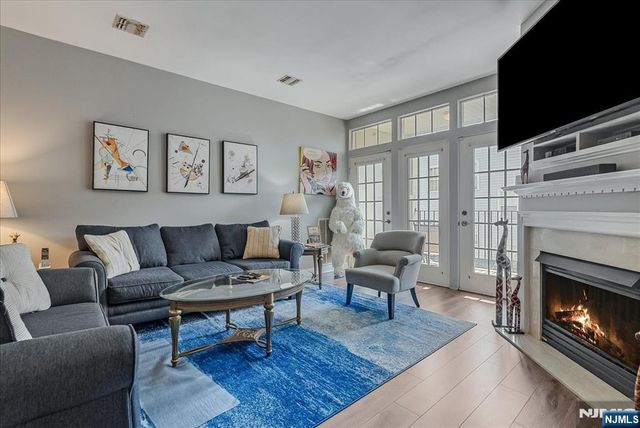 8205 Harcourt 8205, Clifton, NJ 07013