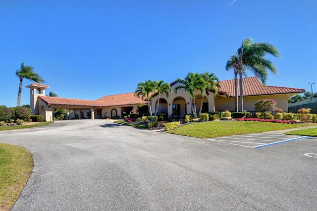 5907 Parkwalk Drive, Boynton Beach, FL 33472