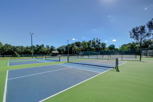 5907 Parkwalk Drive, Boynton Beach, FL 33472