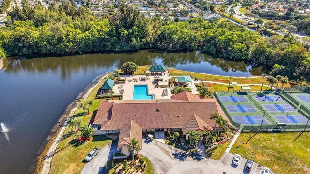 5907 Parkwalk Drive, Boynton Beach, FL 33472