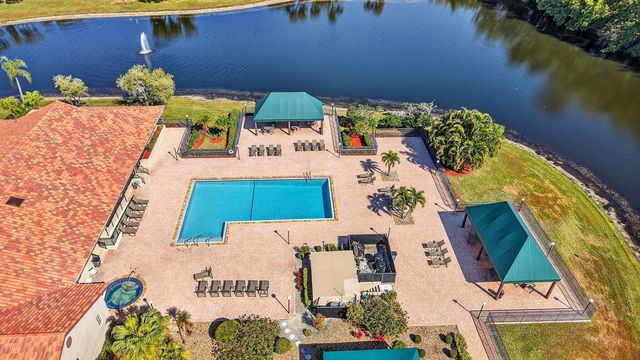 5907 Parkwalk Drive, Boynton Beach, FL 33472