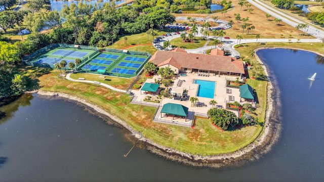5907 Parkwalk Drive, Boynton Beach, FL 33472