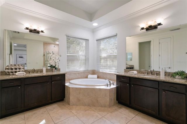 2914 W SAN JOSE STREET, Tampa, FL 33629