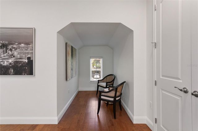 2914 W SAN JOSE STREET, Tampa, FL 33629