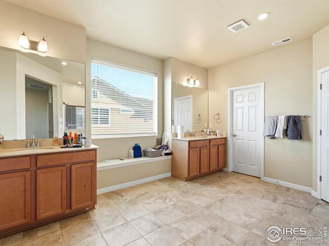 10069 E Kansas Avenue, Aurora, CO 80247