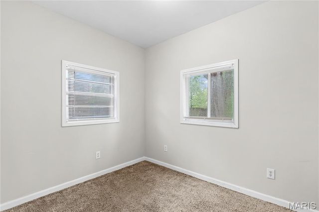 1045 S Waterford Drive, Florissant, MO 63033
