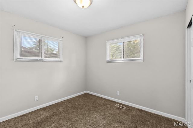 1045 S Waterford Drive, Florissant, MO 63033