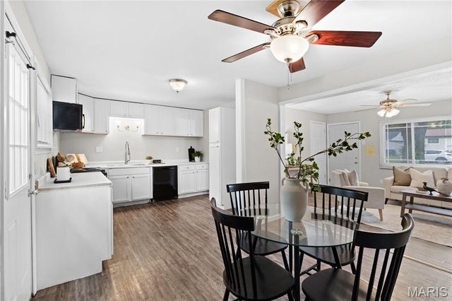 1045 S Waterford Drive, Florissant, MO 63033