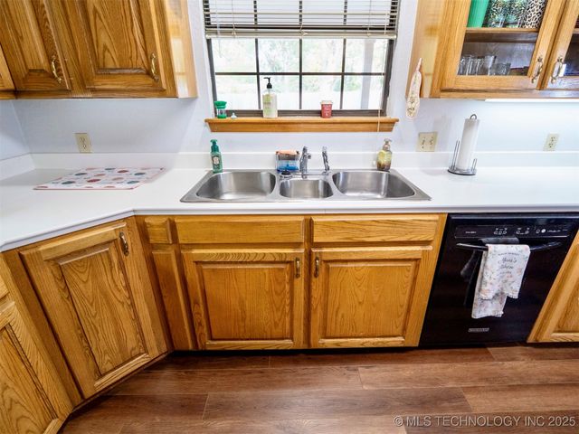 101 Park Drive, Madill, OK 73446