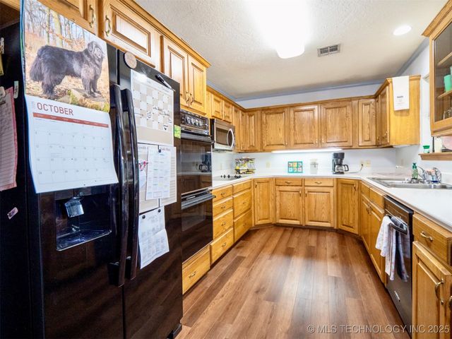 101 Park Drive, Madill, OK 73446