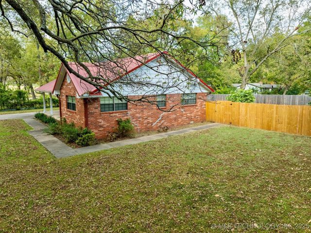 101 Park Drive, Madill, OK 73446