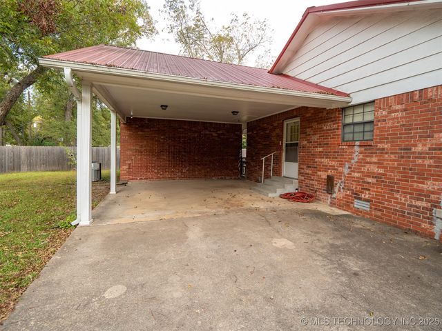 101 Park Drive, Madill, OK 73446