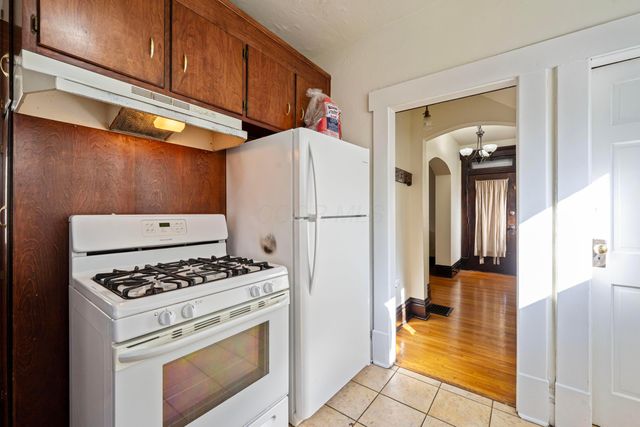 217 E Oakland Avenue, Columbus, OH 43201