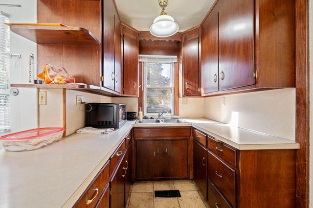 217 E Oakland Avenue, Columbus, OH 43201