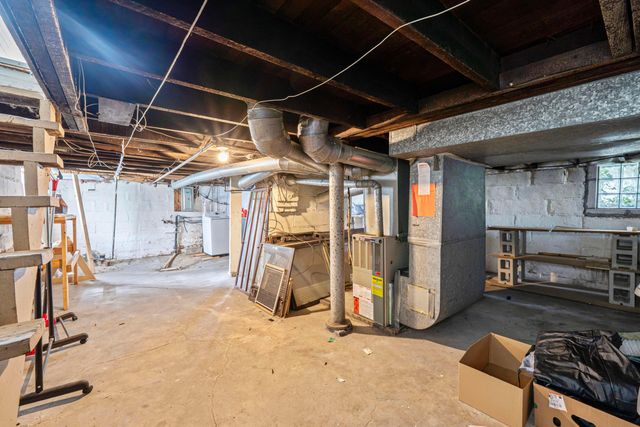 217 E Oakland Avenue, Columbus, OH 43201