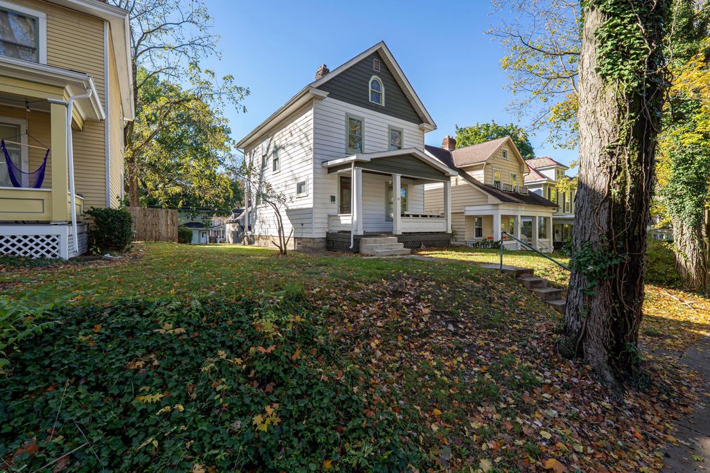 217 E Oakland Avenue, Columbus, OH 43201