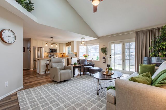 2806 Riverwood Lane NW, Rochester, MN 55901