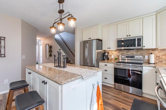 2806 Riverwood Lane NW, Rochester, MN 55901