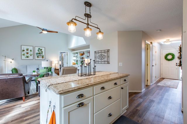 2806 Riverwood Lane NW, Rochester, MN 55901