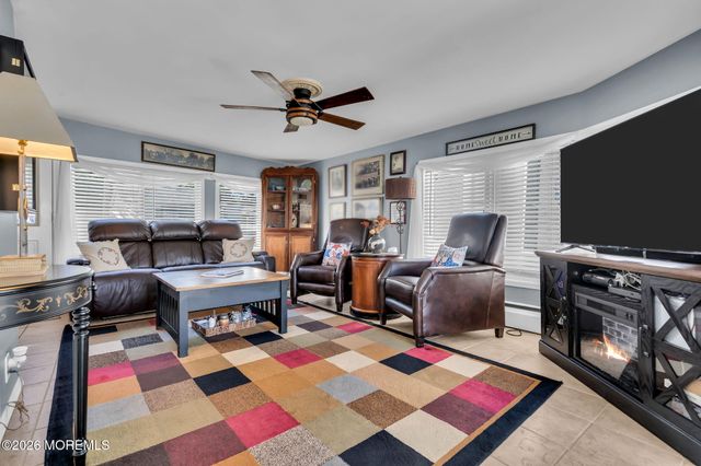 442 Mohawk Drive, Brick, NJ 08723