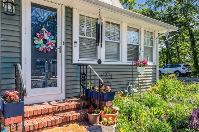 442 Mohawk Drive, Brick, NJ 08723