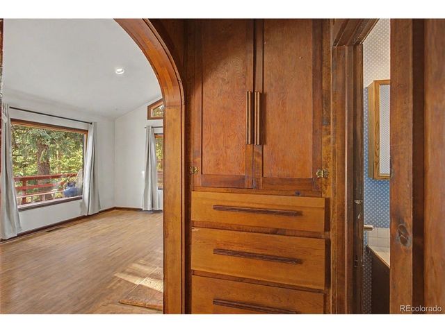 9735 Mountain Rd, Cascade, CO 80809