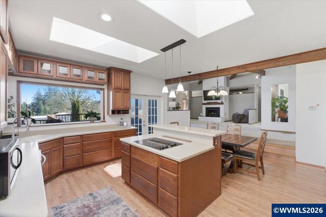 38597 Shady Oak Rd NE, Albany, OR 97322