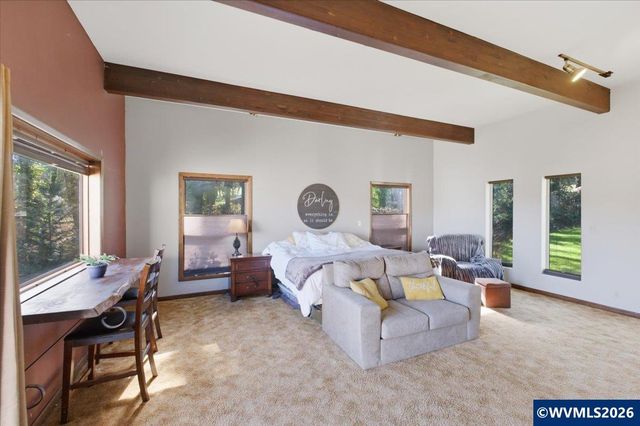 38597 Shady Oak Rd NE, Albany, OR 97322