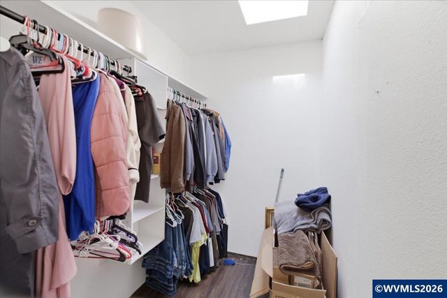 38597 Shady Oak Rd NE, Albany, OR 97322