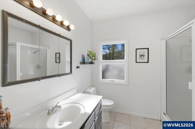 38597 Shady Oak Rd NE, Albany, OR 97322