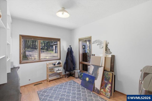 38597 Shady Oak Rd NE, Albany, OR 97322