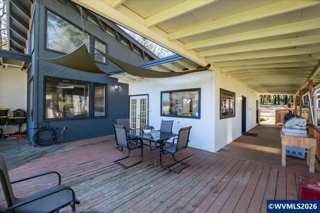 38597 Shady Oak Rd NE, Albany, OR 97322