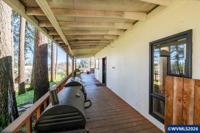 38597 Shady Oak Rd NE, Albany, OR 97322