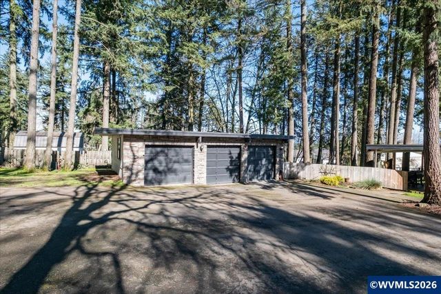 38597 Shady Oak Rd NE, Albany, OR 97322