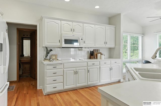 9402 Margo Circle, La Vista, NE 68128