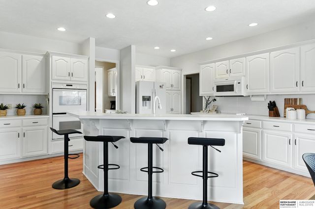 9402 Margo Circle, La Vista, NE 68128