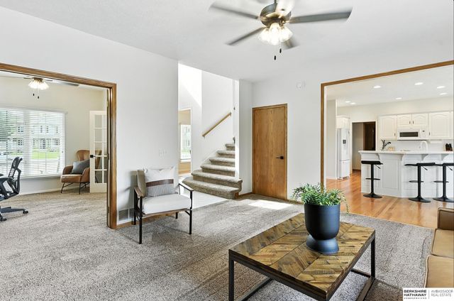 9402 Margo Circle, La Vista, NE 68128