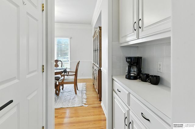 9402 Margo Circle, La Vista, NE 68128