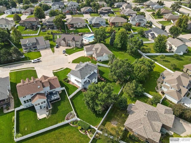 9402 Margo Circle, La Vista, NE 68128