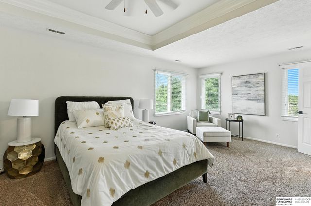 9402 Margo Circle, La Vista, NE 68128