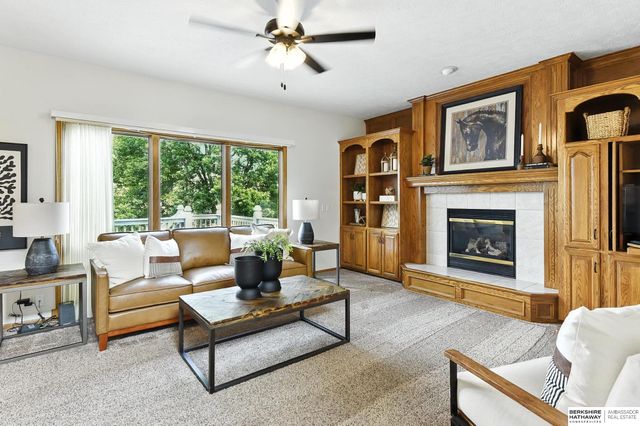 9402 Margo Circle, La Vista, NE 68128