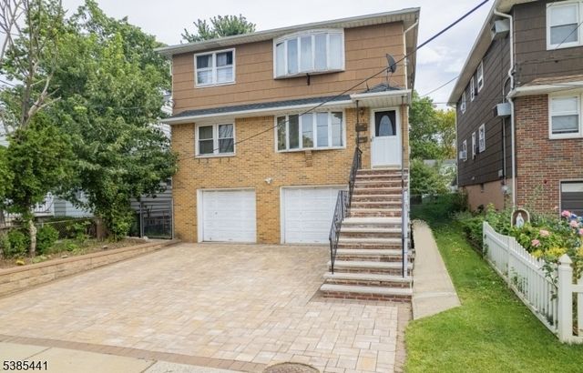 514 E Elm St, Linden City, NJ 07036