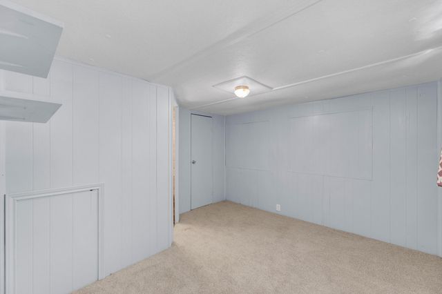 148 Meadows DR, Elgin, TX 78621