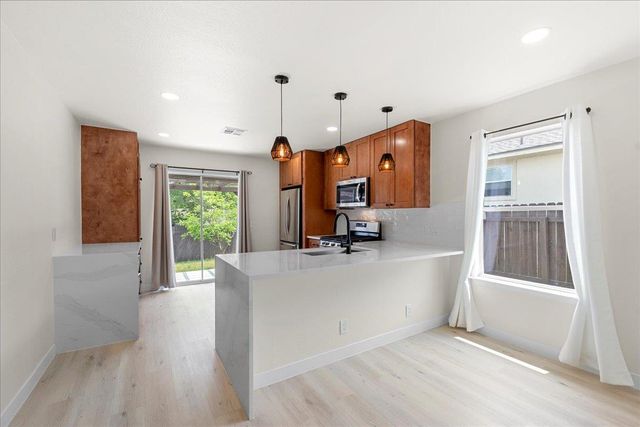 6007 Wideleaf DR, Austin, TX 78724