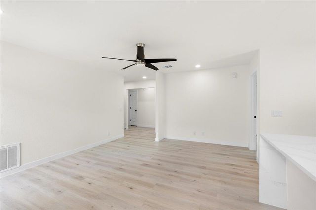 6007 Wideleaf DR, Austin, TX 78724
