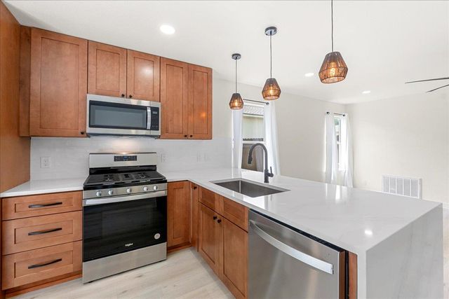 6007 Wideleaf DR, Austin, TX 78724