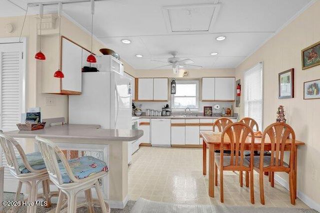 1011 S Anderson Boulevard Topsail Beach, Topsail Beach, NC 28445